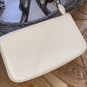 Louis Vuitton  Epi wristlet  handbag♥️